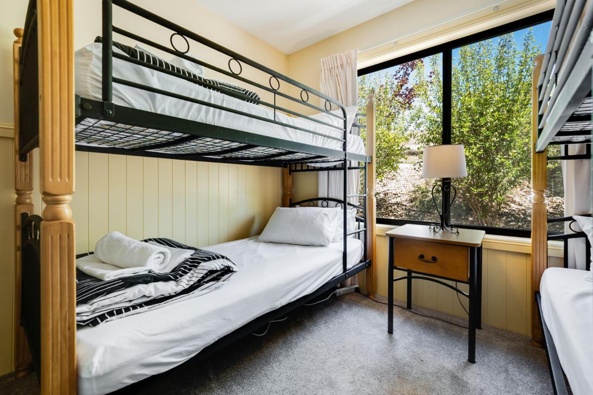 Dromaius 5 - 3Br Townhouse L Lake Views L Spa Bath L Wifi L Bbq Jindabyne Kültér fotó